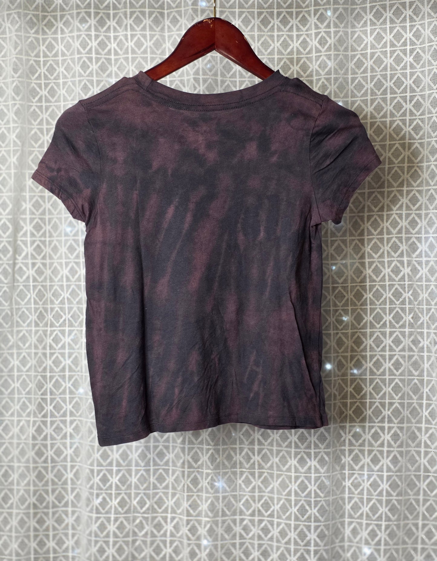 Small Third Eye Smiley Print Bleach Dyed Tee